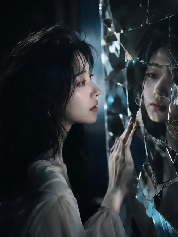 记忆的裂缝（기억의 균열）双人剧照